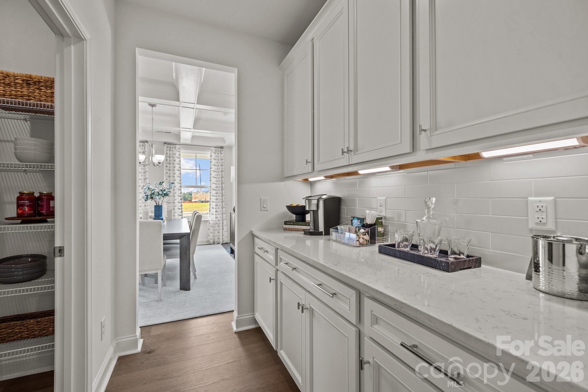 1447 Lady Slipper Court #140 — York