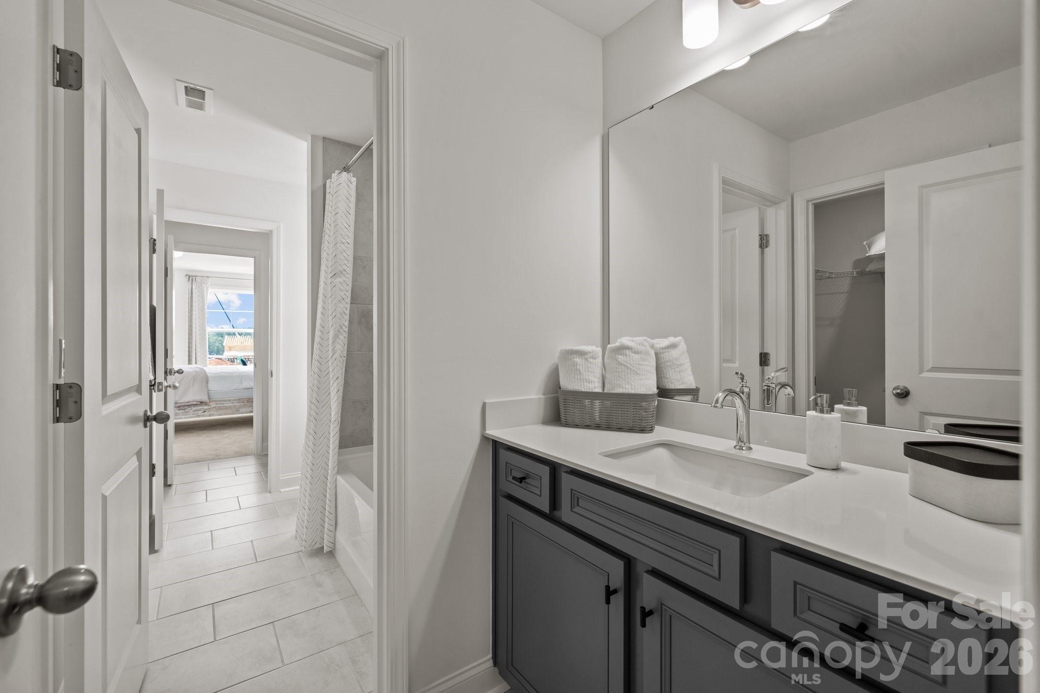 1447 Lady Slipper Court #140 — York
