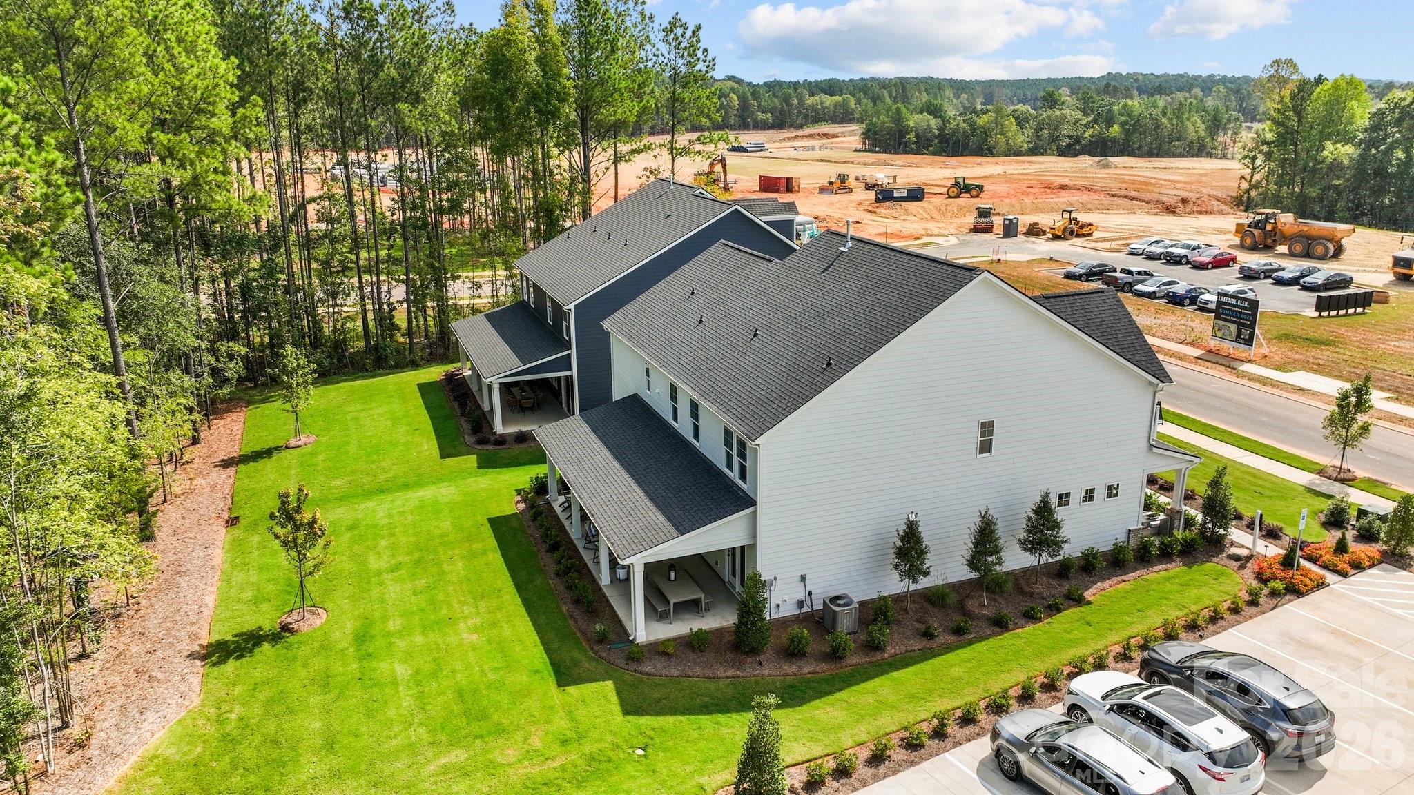 1447 Lady Slipper Court #140 — York