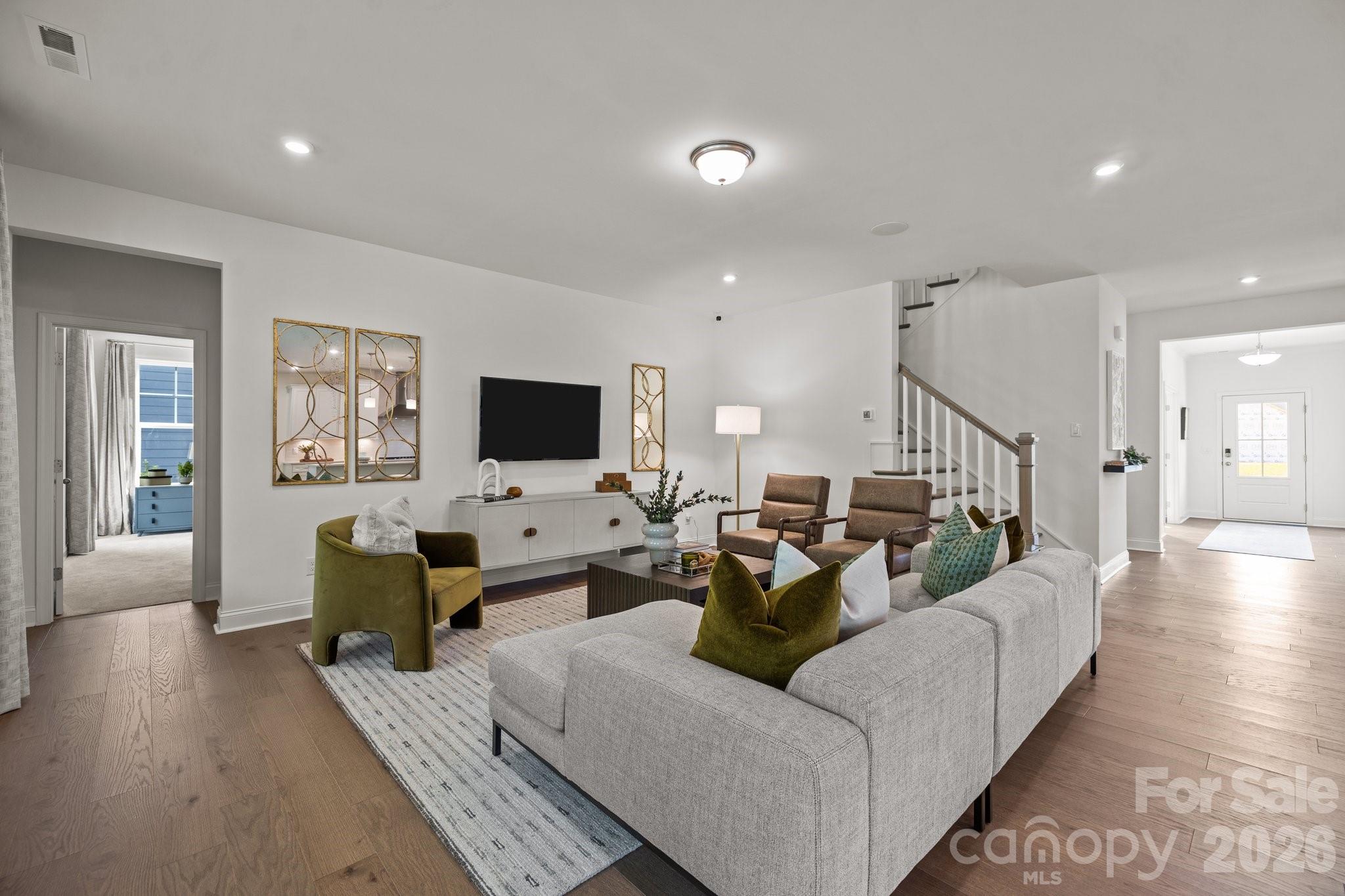 1447 Lady Slipper Court #140 — York