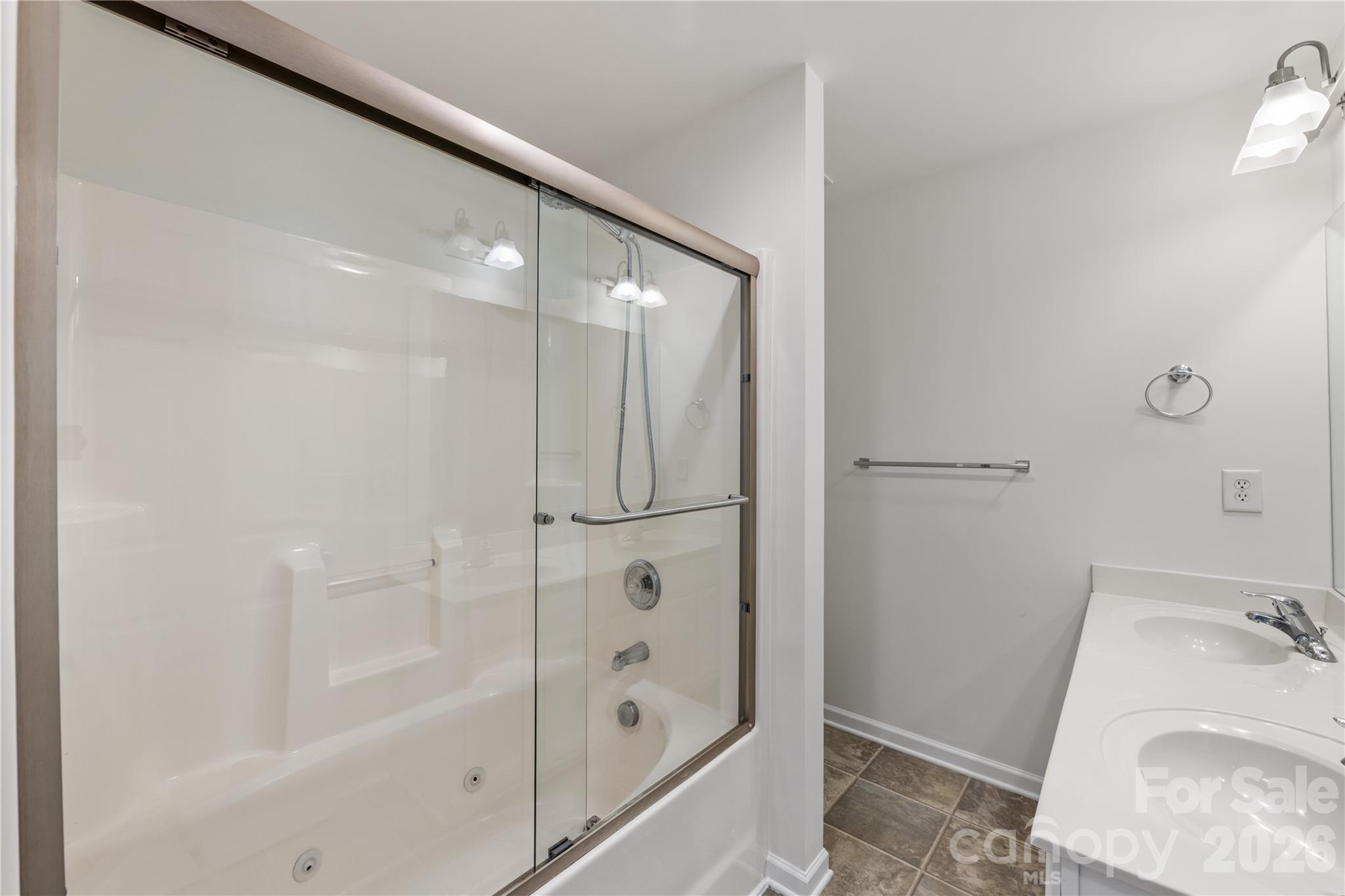 1127 Ilana Court — Charlotte