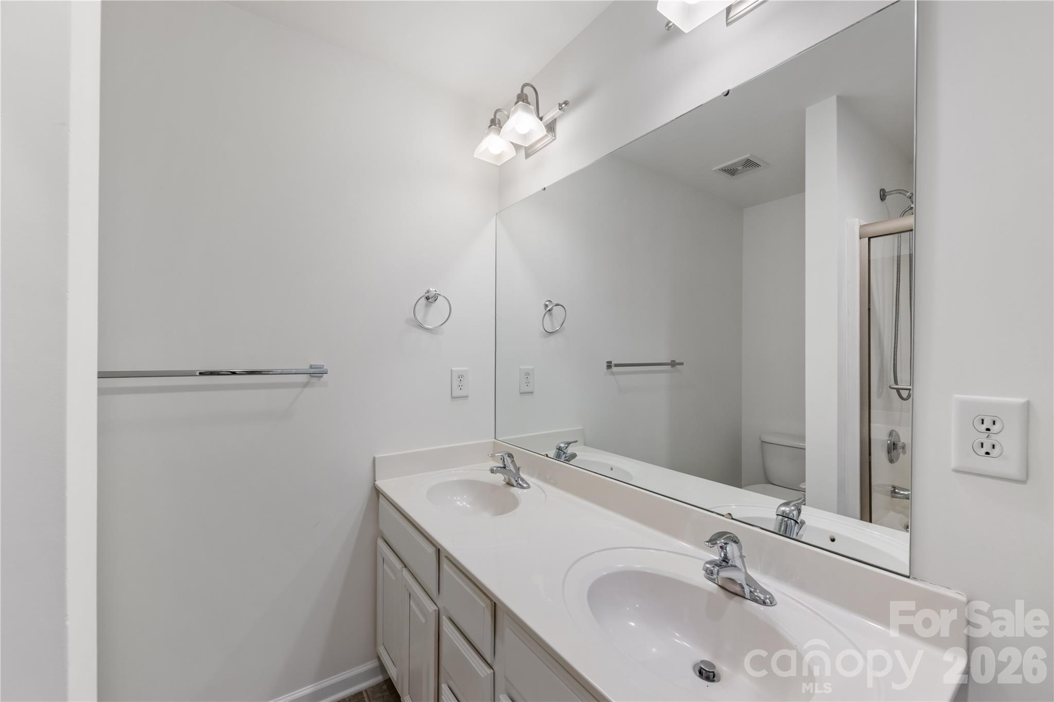 1127 Ilana Court — Charlotte