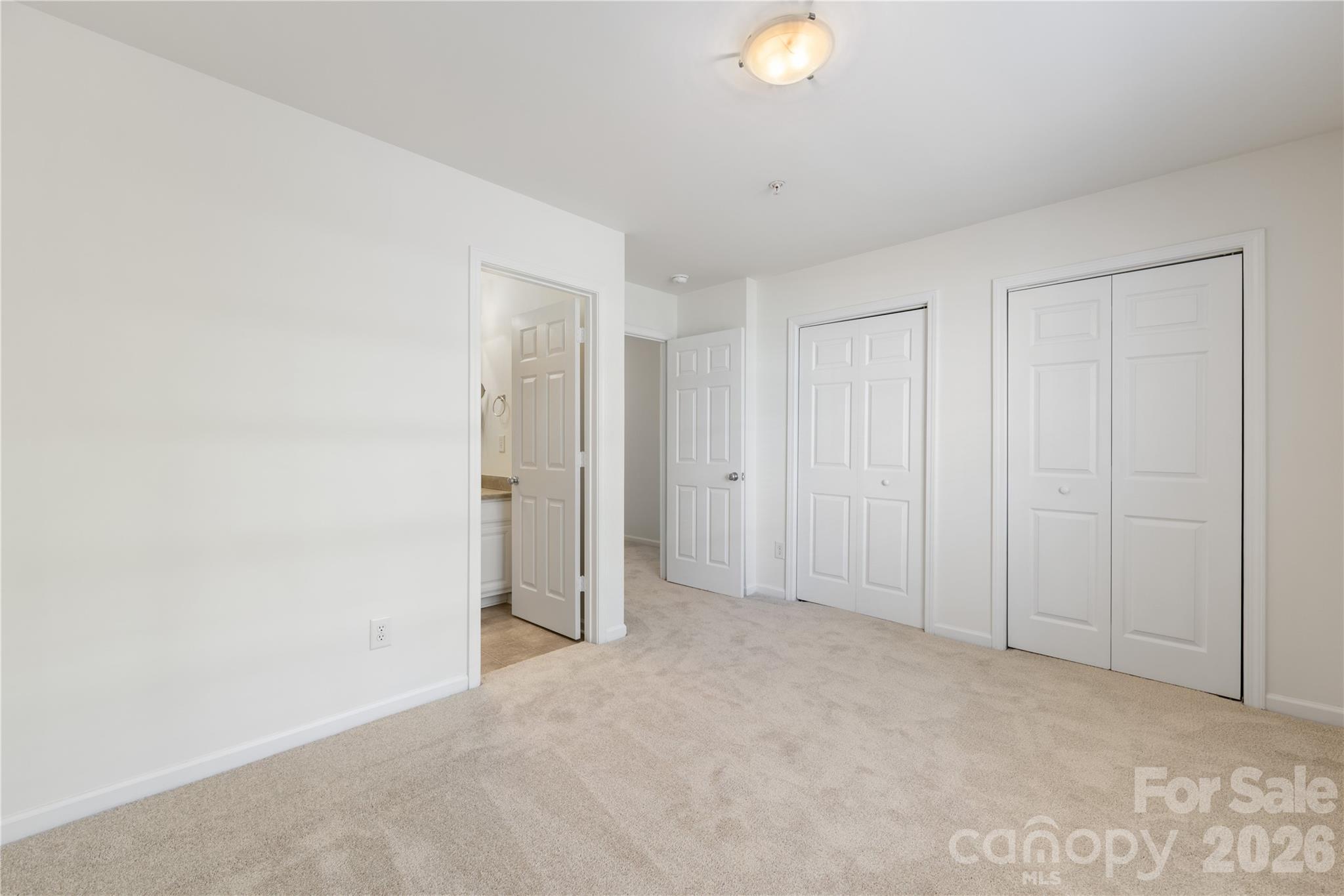 1127 Ilana Court — Charlotte
