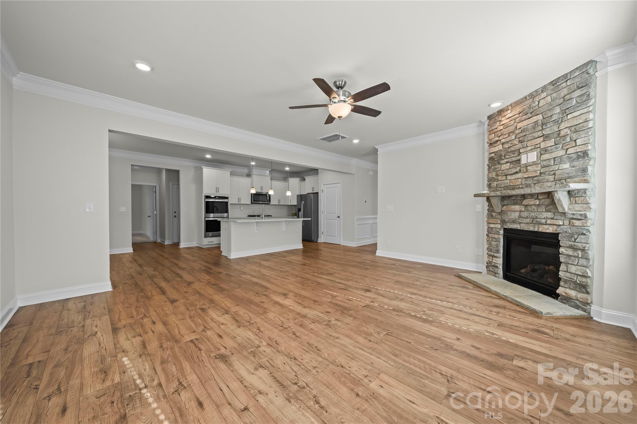 2491 Napa Terrace — Clover