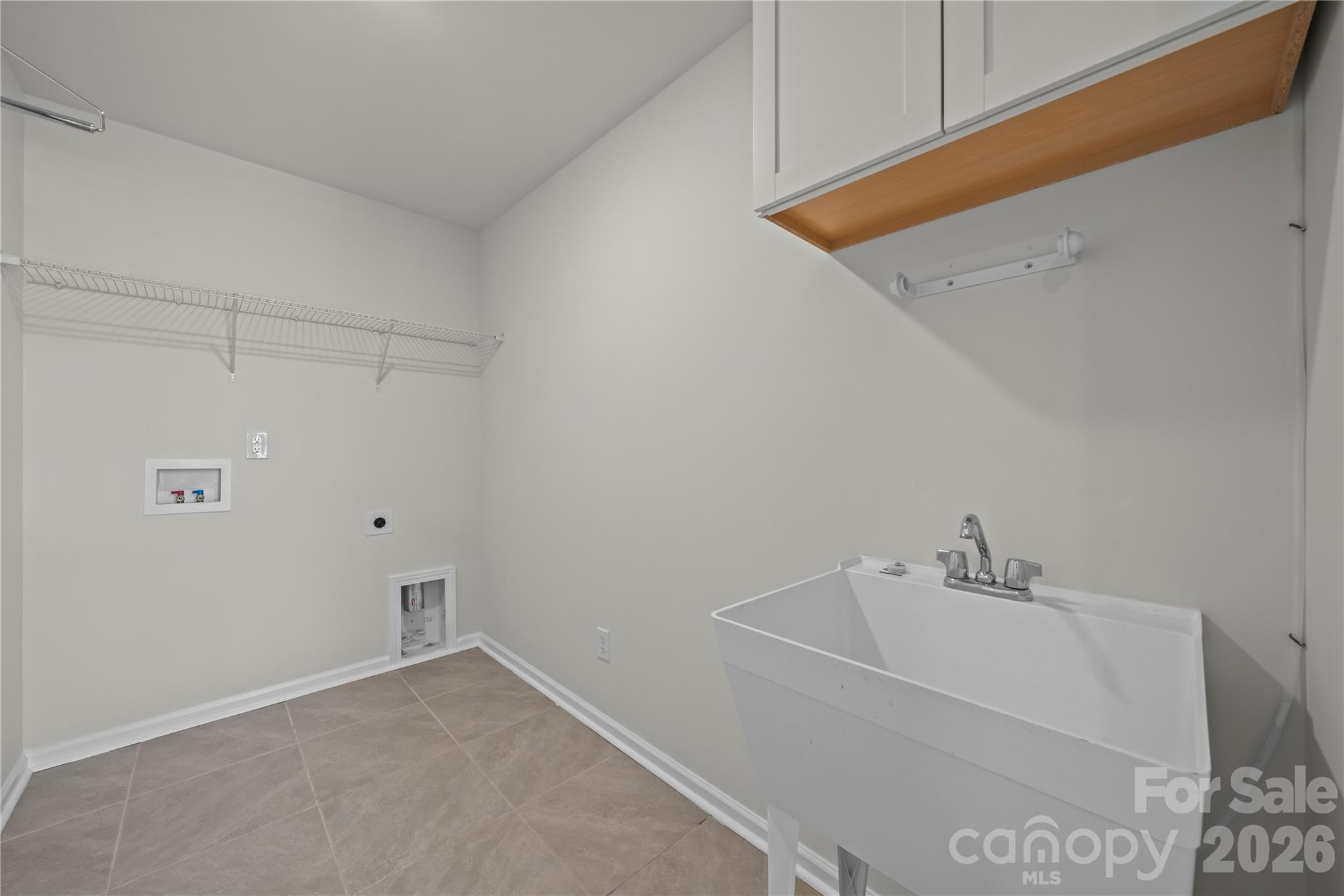 2491 Napa Terrace — Clover