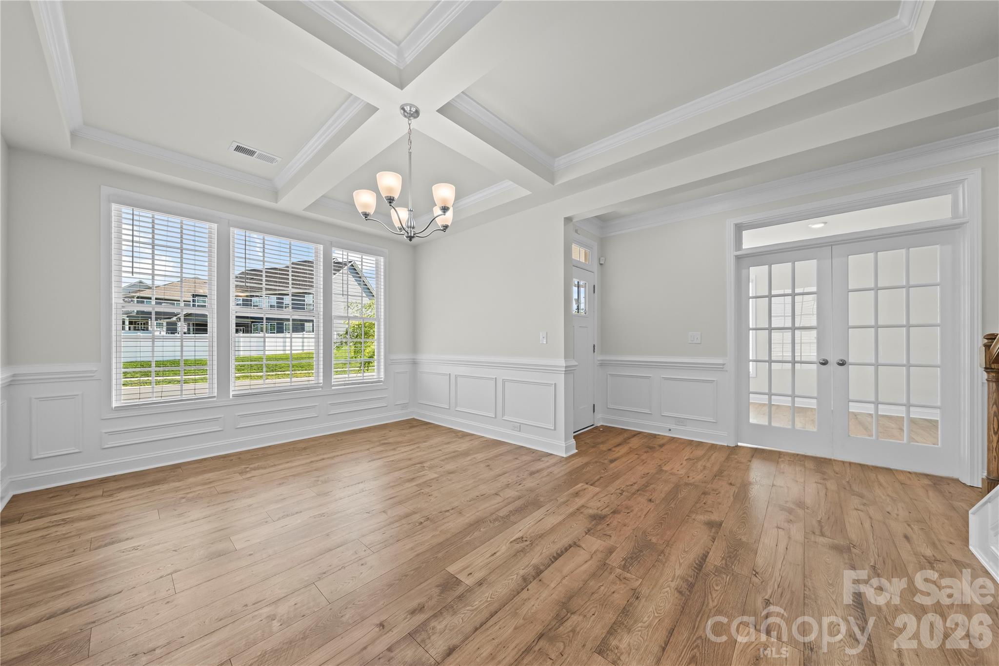2491 Napa Terrace — Clover