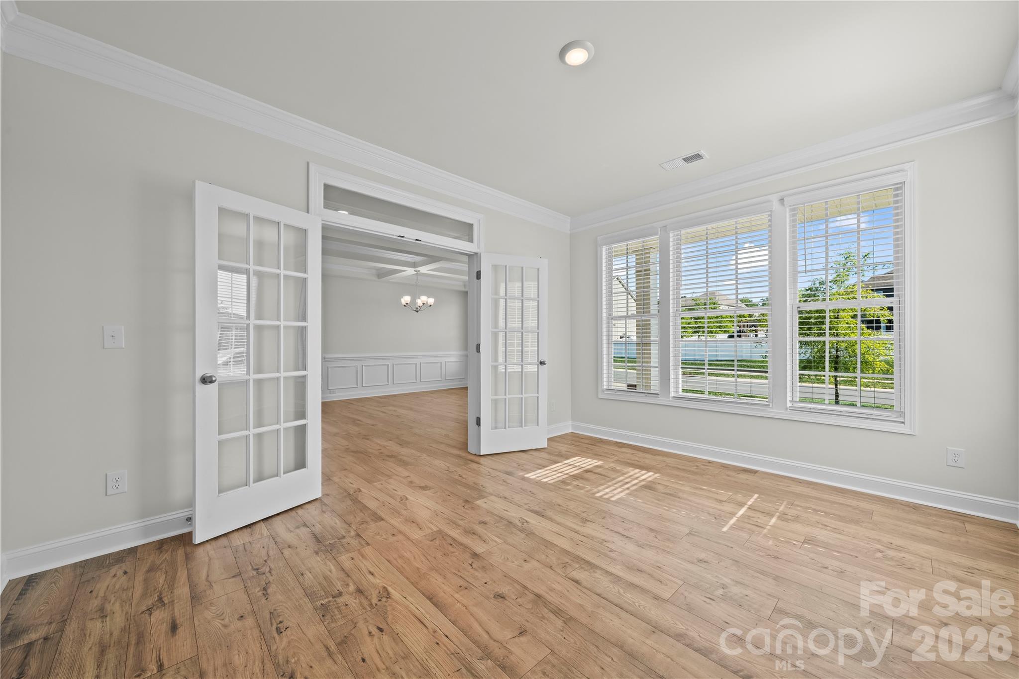 2491 Napa Terrace — Clover