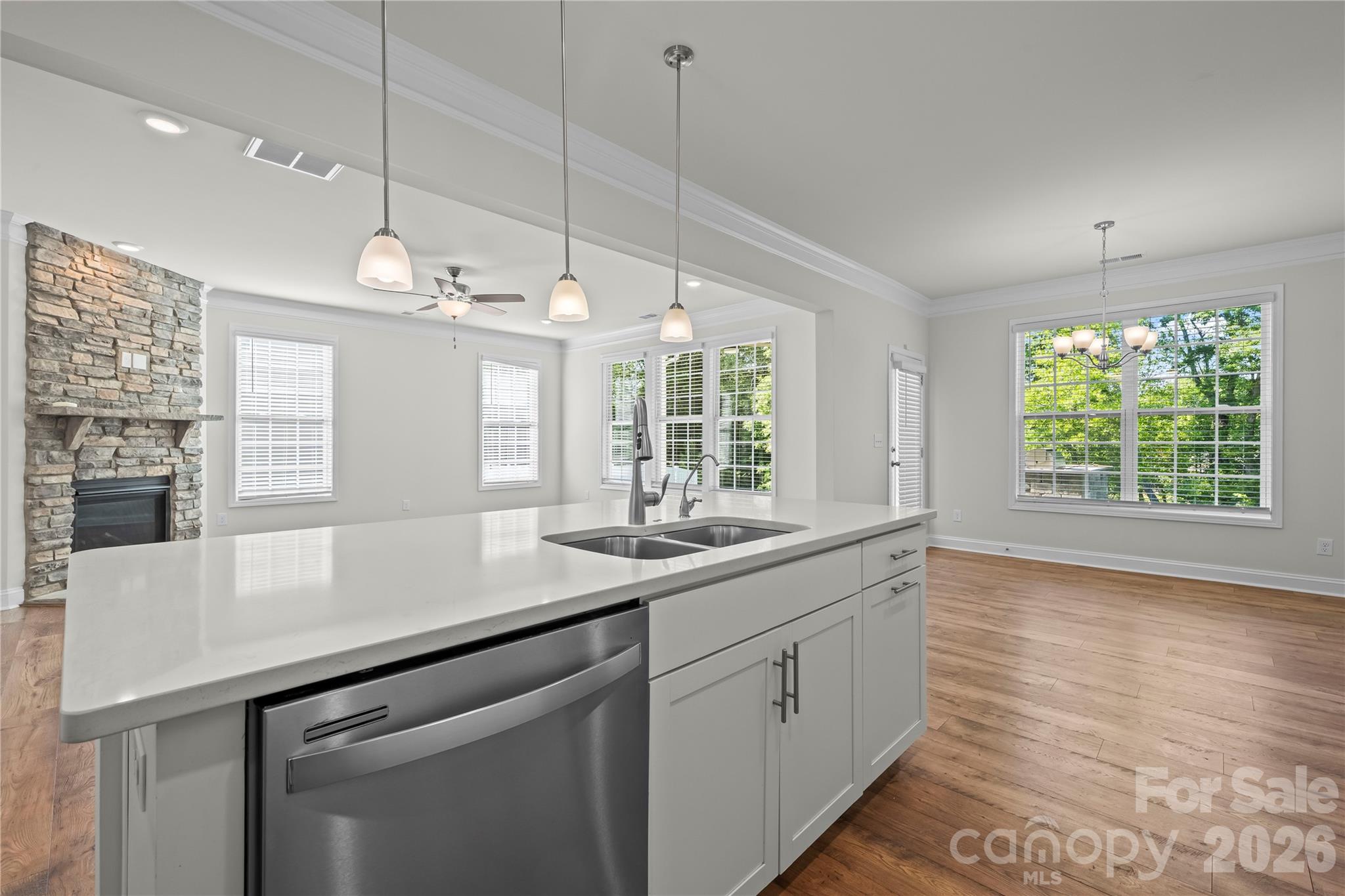 2491 Napa Terrace — Clover
