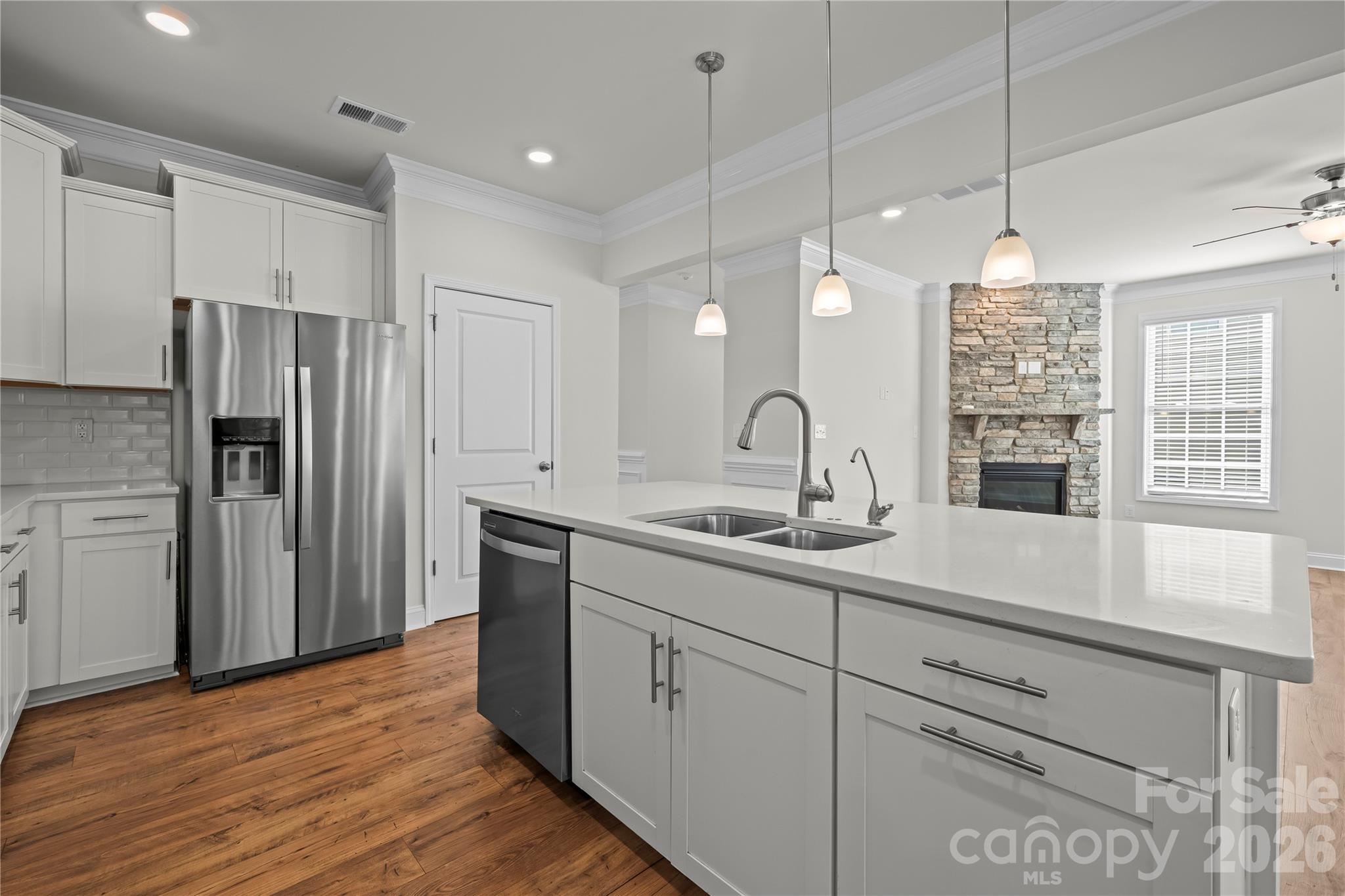 2491 Napa Terrace — Clover