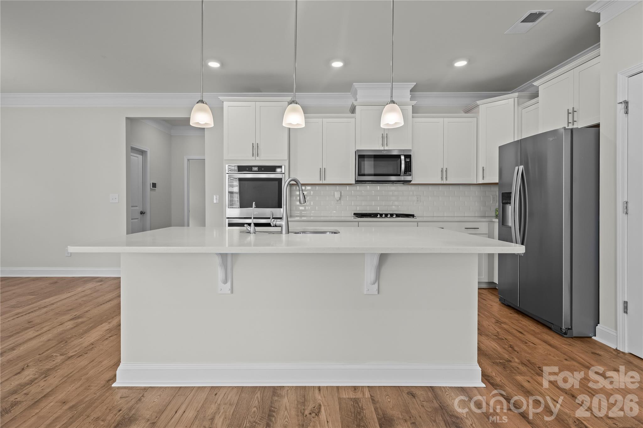 2491 Napa Terrace — Clover