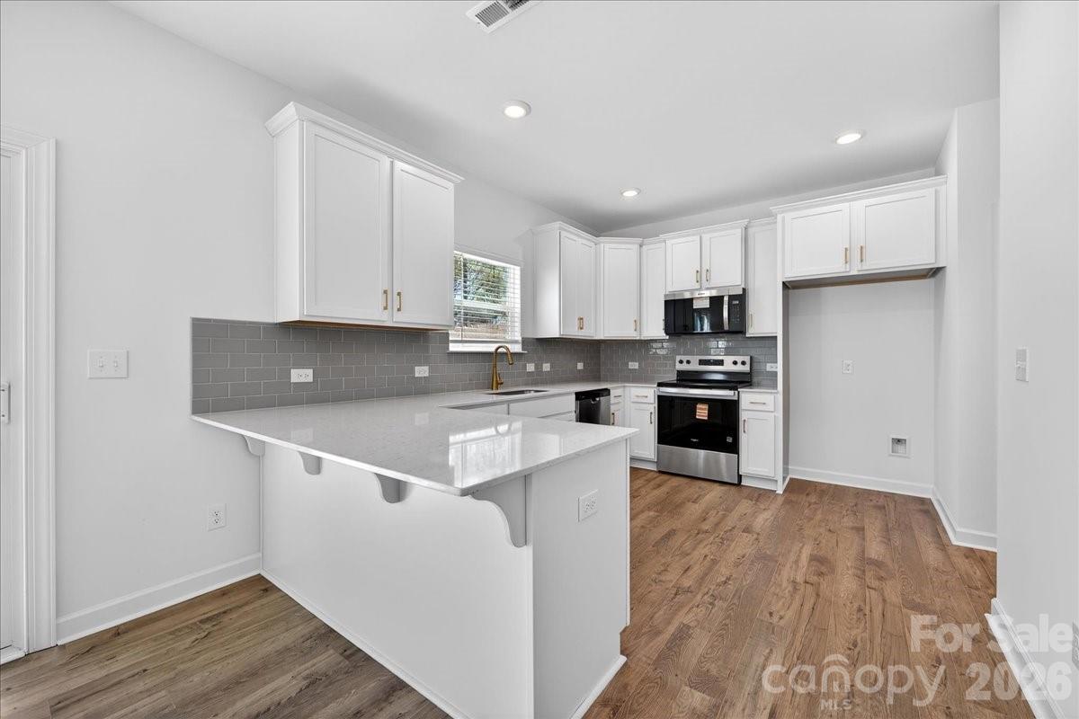 2032 Mandarin Boulevard — Charlotte