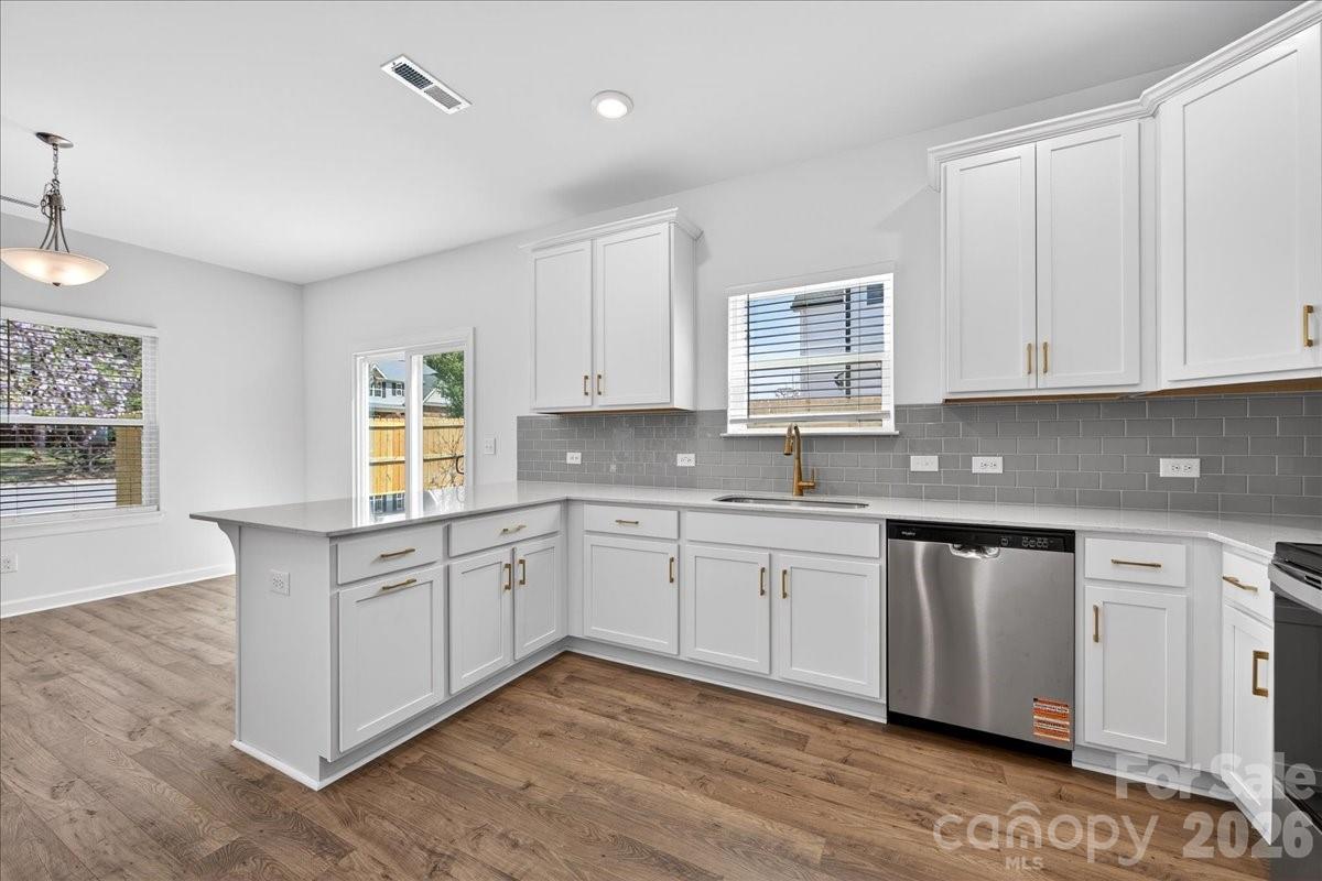 2032 Mandarin Boulevard — Charlotte