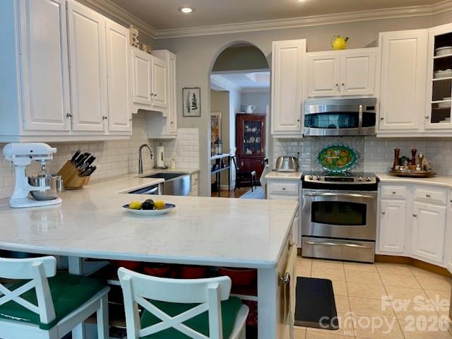 4945 Brookridge Drive NE — Hickory
