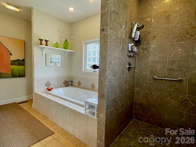 4945 Brookridge Drive NE — Hickory