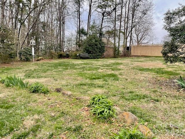 4945 Brookridge Drive NE — Hickory