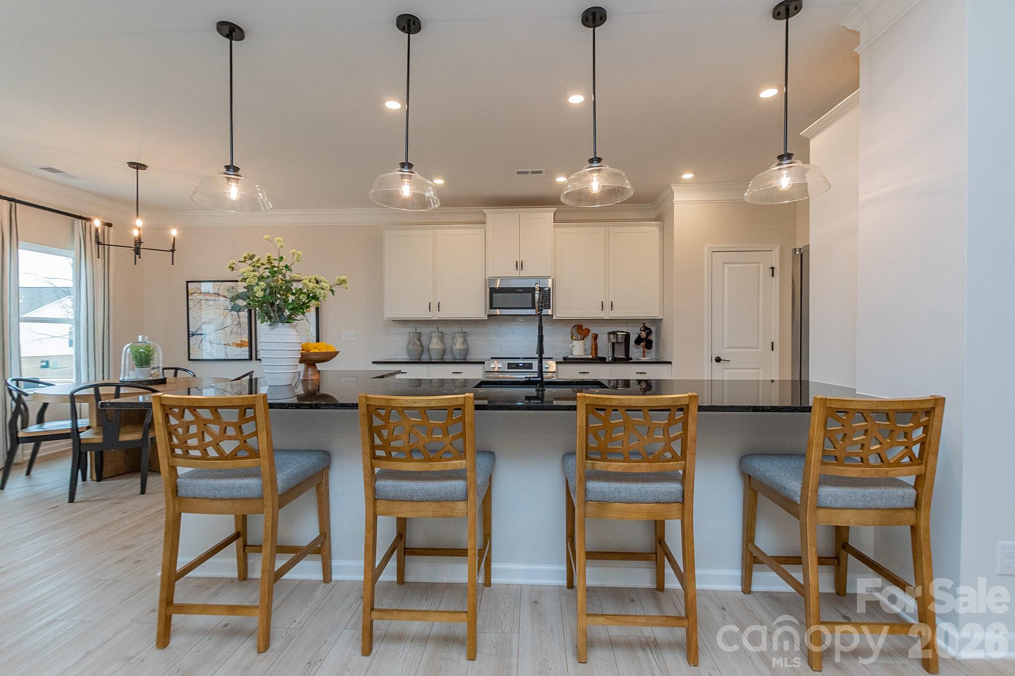 6222 Acacia Place — Midland