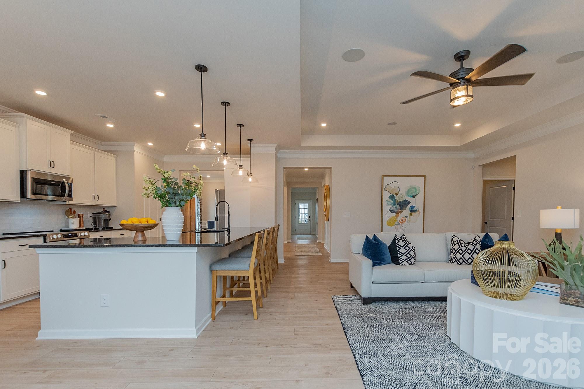 6222 Acacia Place — Midland