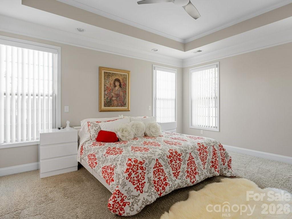 131 Santa Ana Way — Duncan