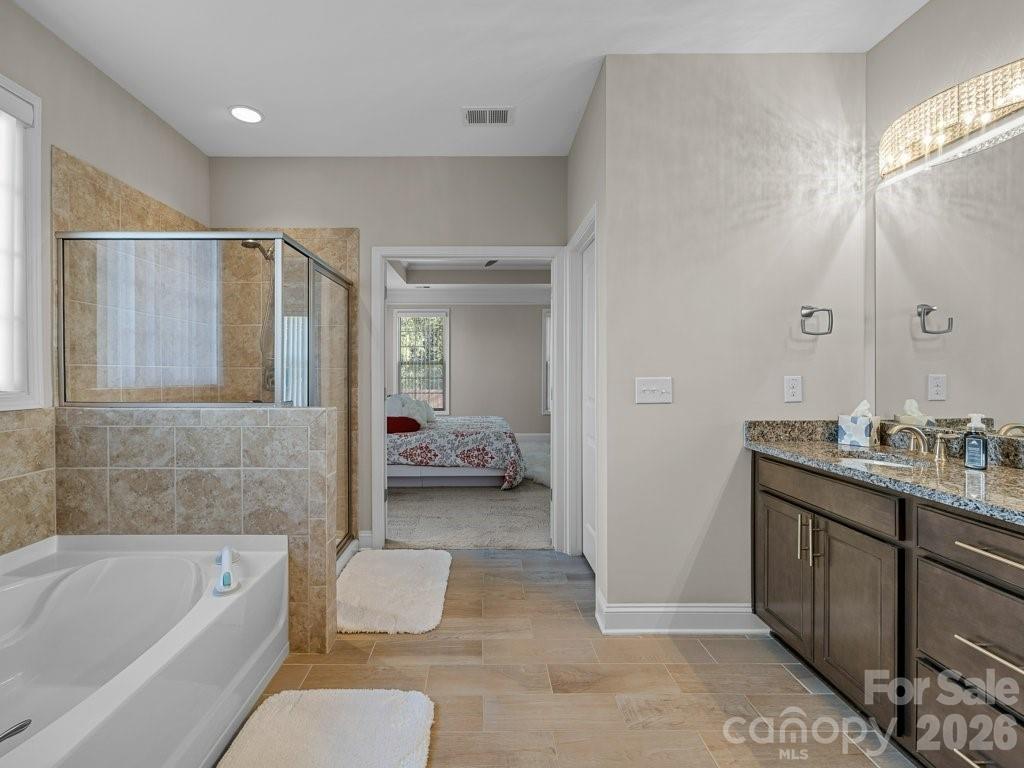 131 Santa Ana Way — Duncan