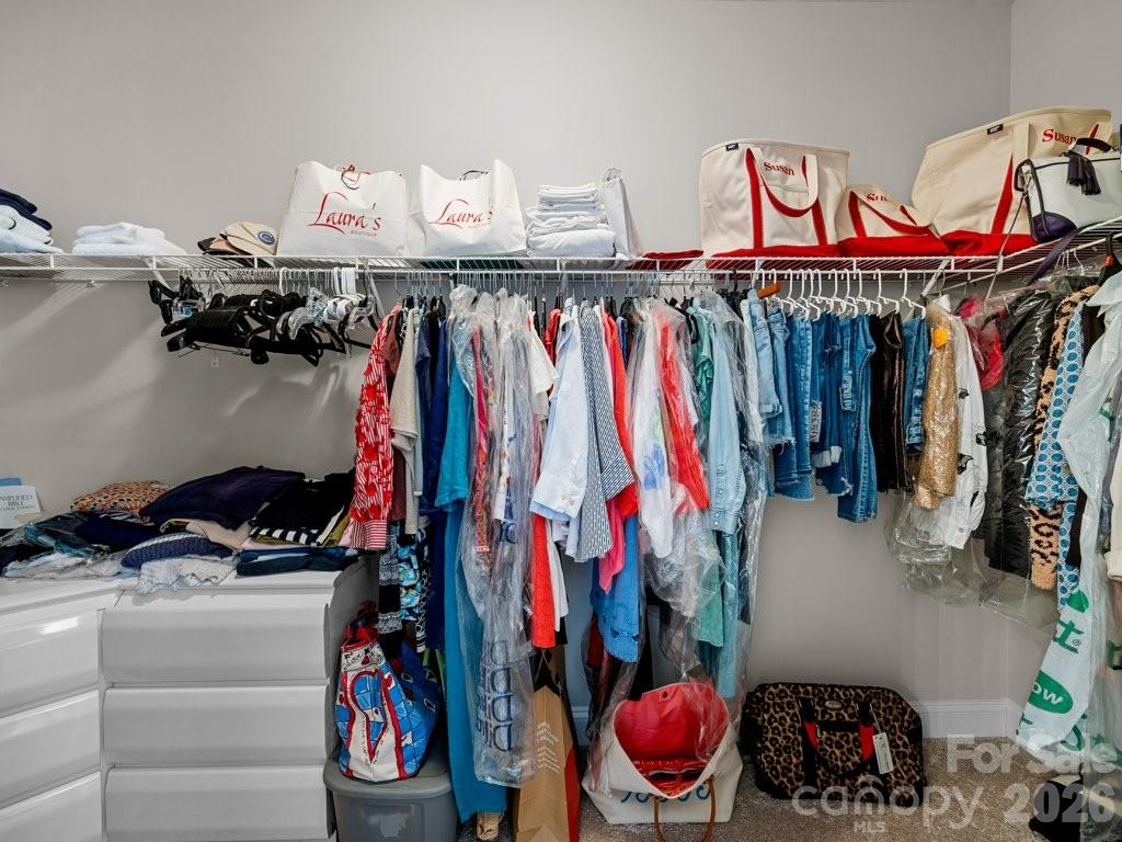 131 Santa Ana Way — Duncan