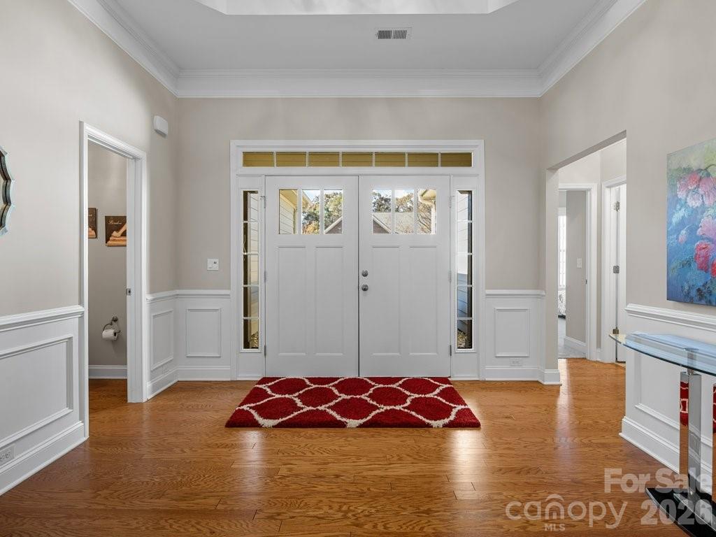 131 Santa Ana Way — Duncan