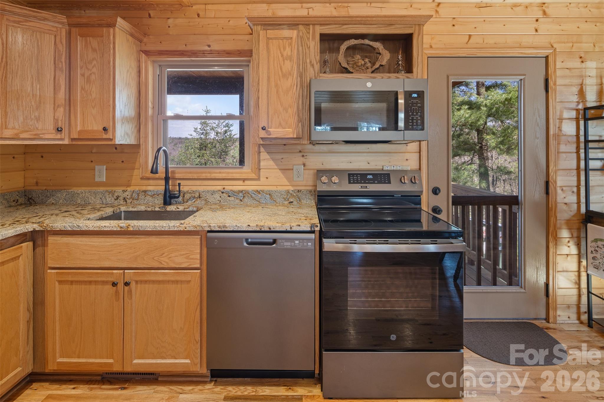 128 Deer Antler Drive — Purlear