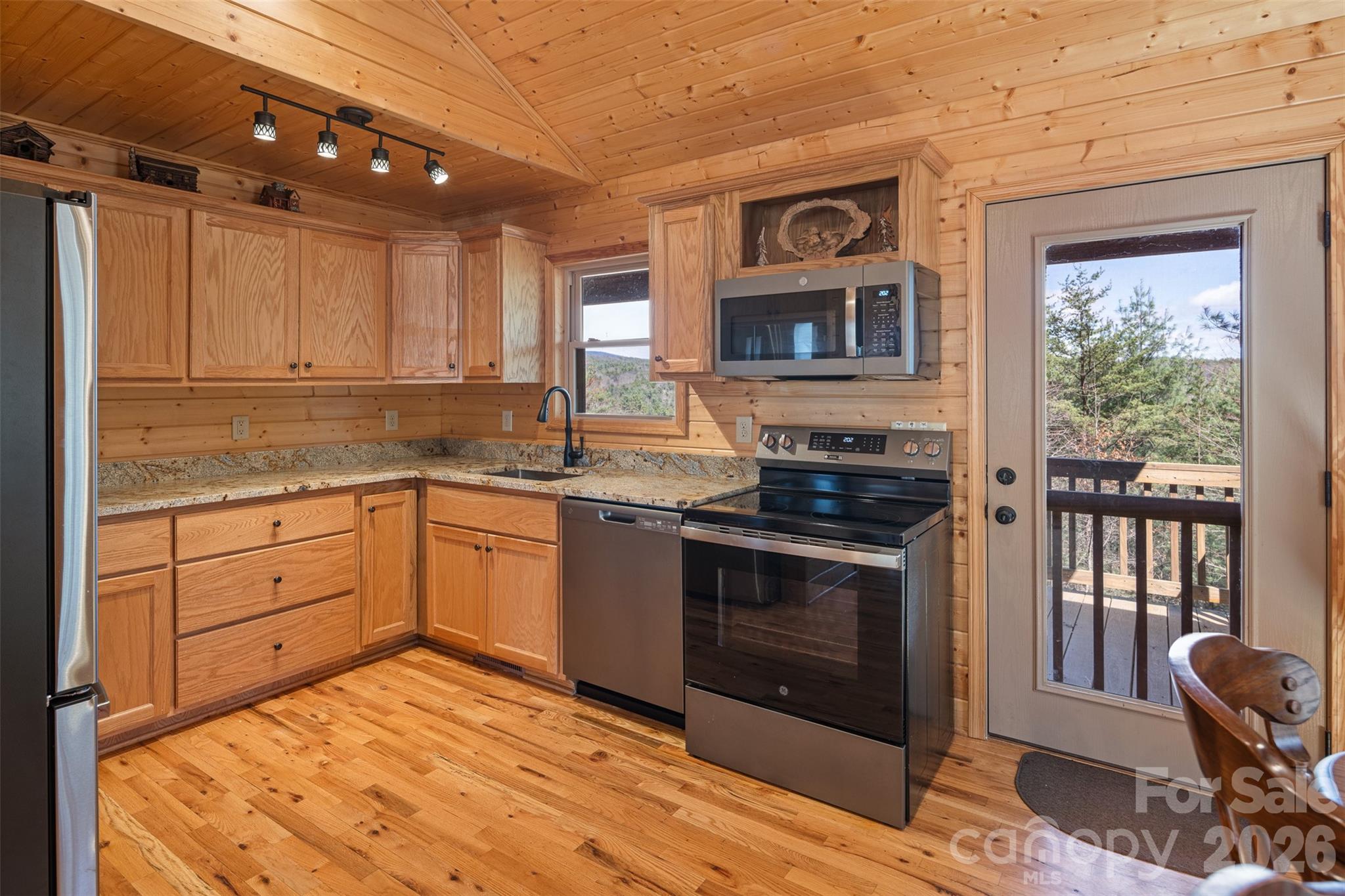 128 Deer Antler Drive — Purlear