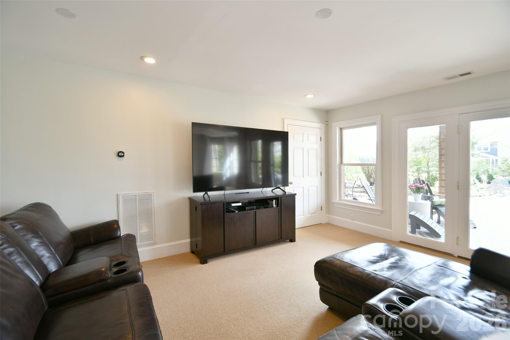 1320 Hudson Place — Davidson