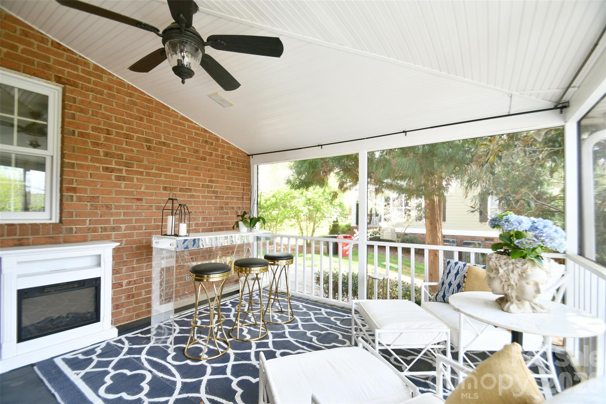 1320 Hudson Place — Davidson