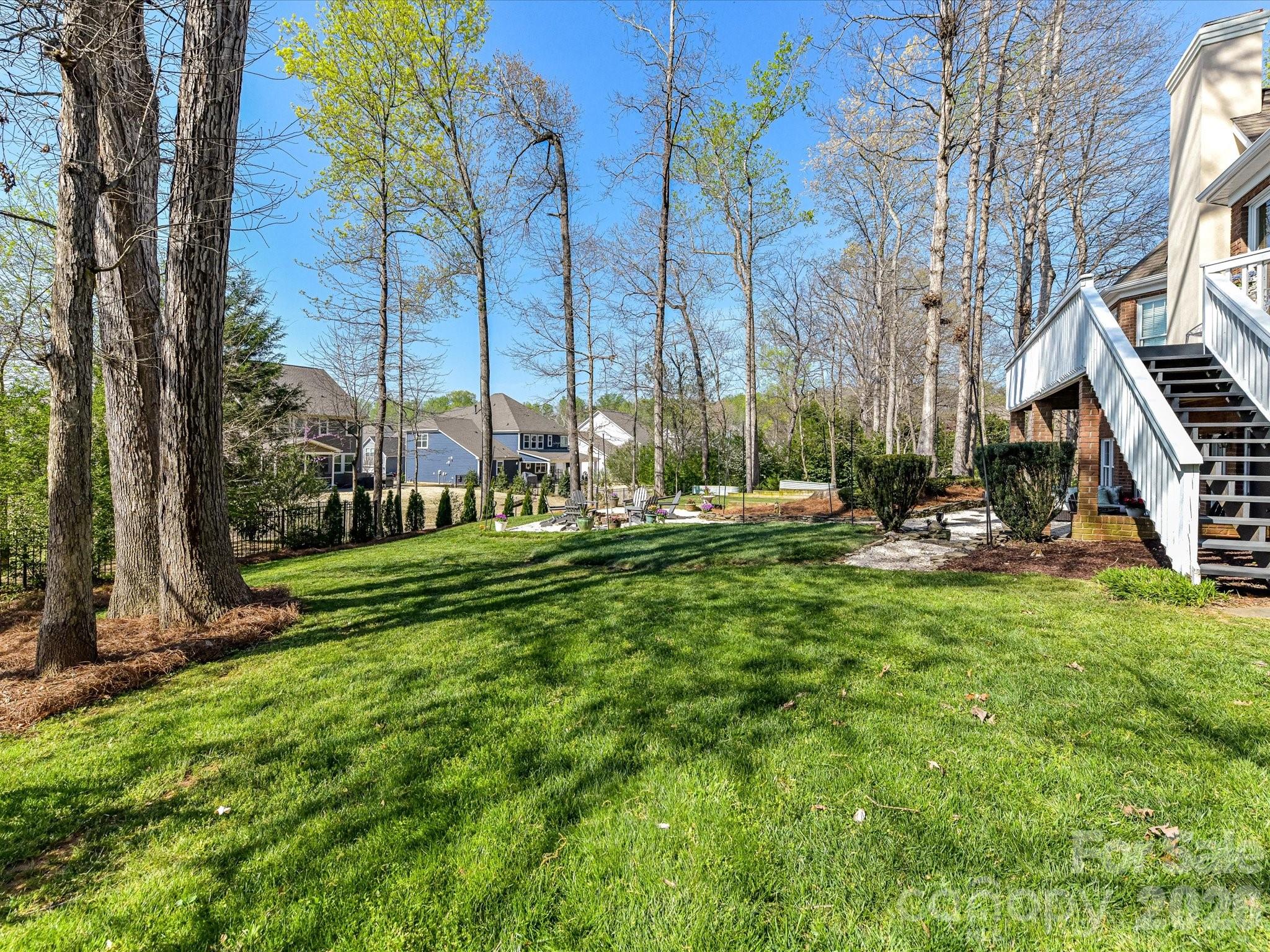 1320 Hudson Place — Davidson