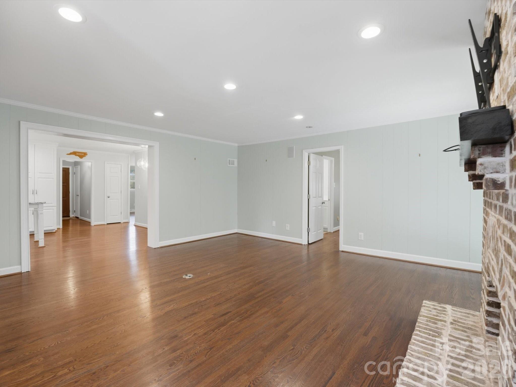 814 Twin Oaks Road — Davidson