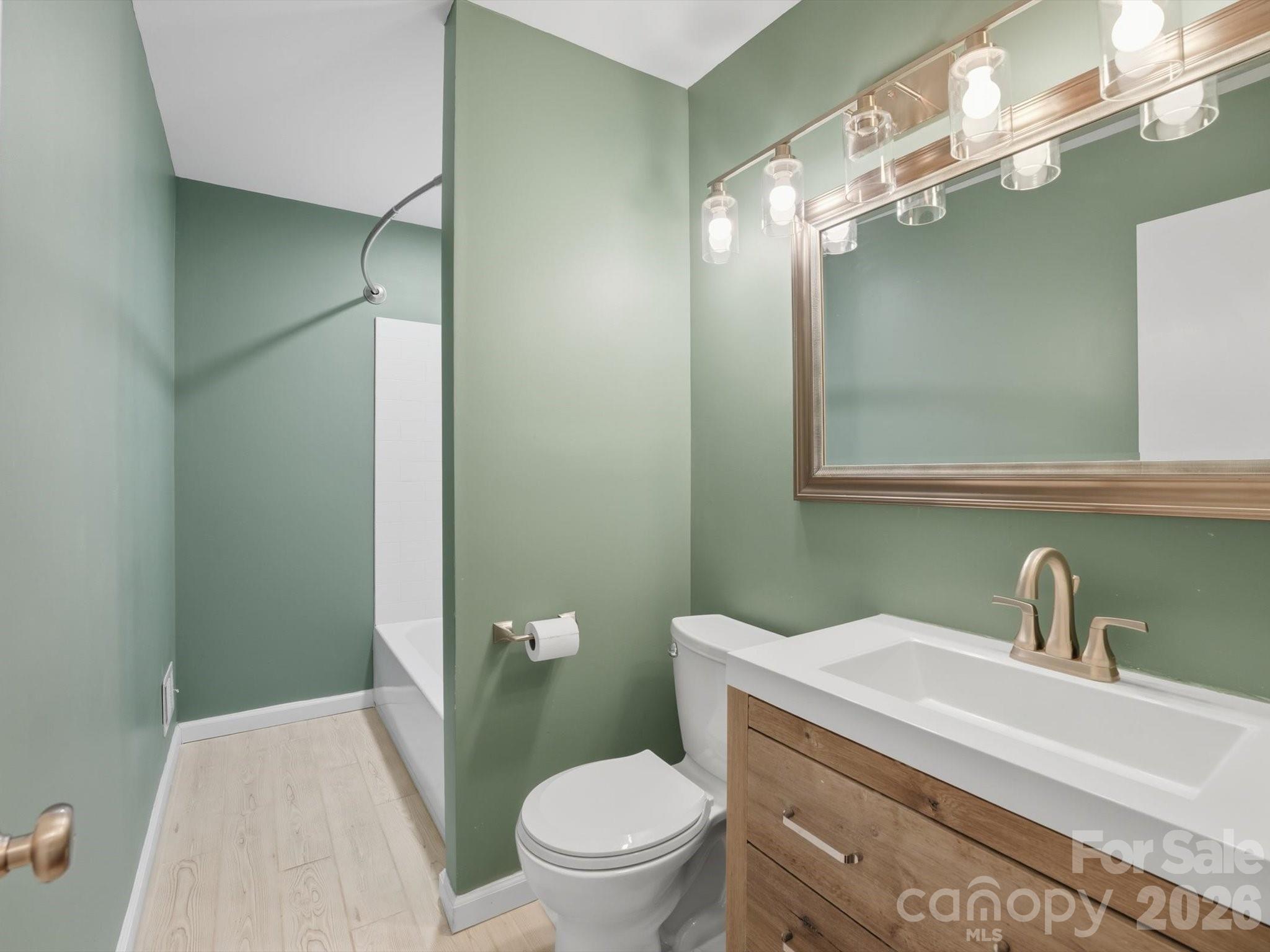 814 Twin Oaks Road — Davidson