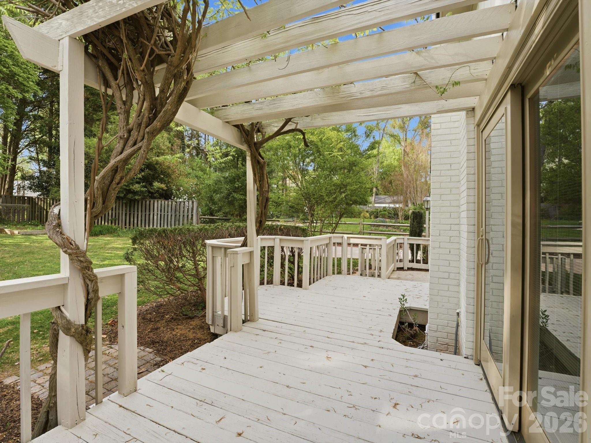 814 Twin Oaks Road — Davidson