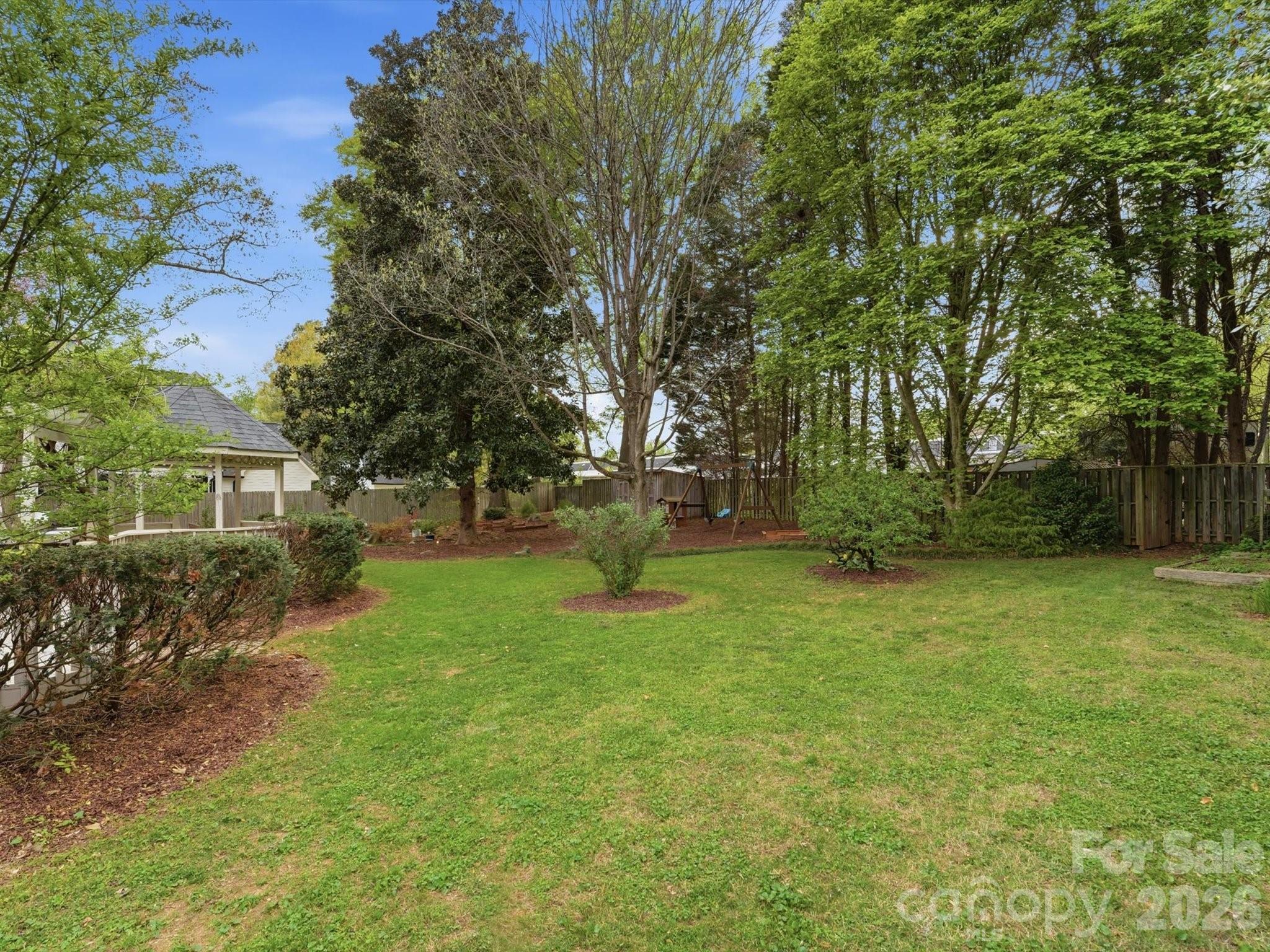 814 Twin Oaks Road — Davidson