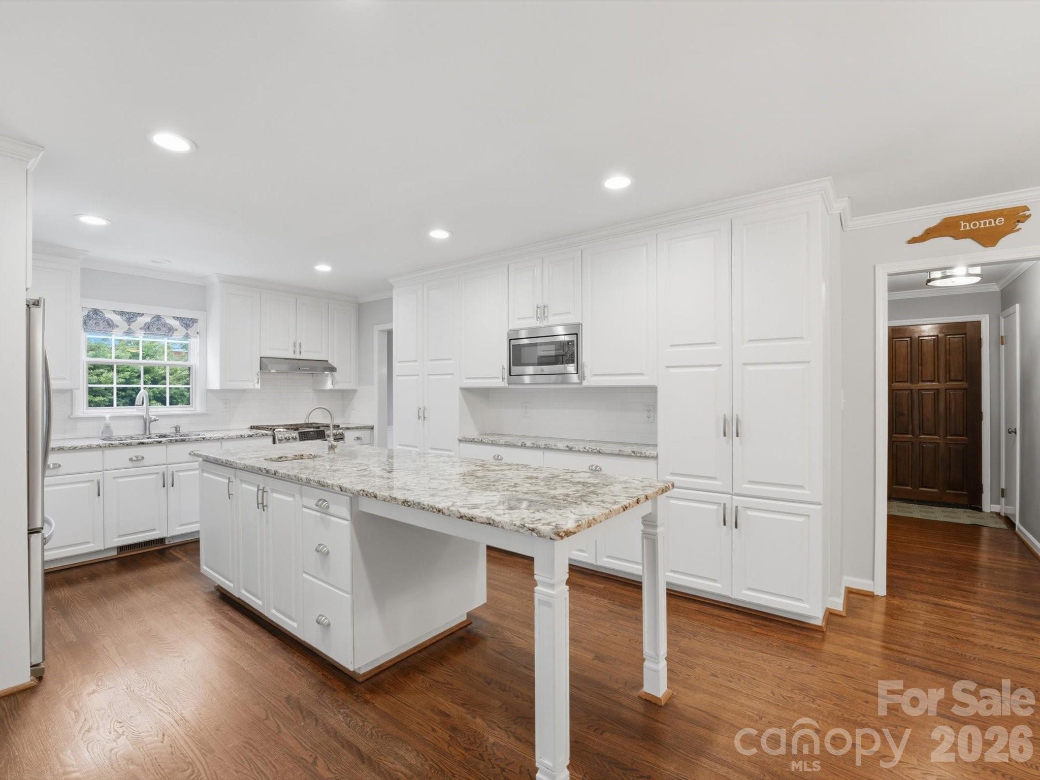 814 Twin Oaks Road — Davidson
