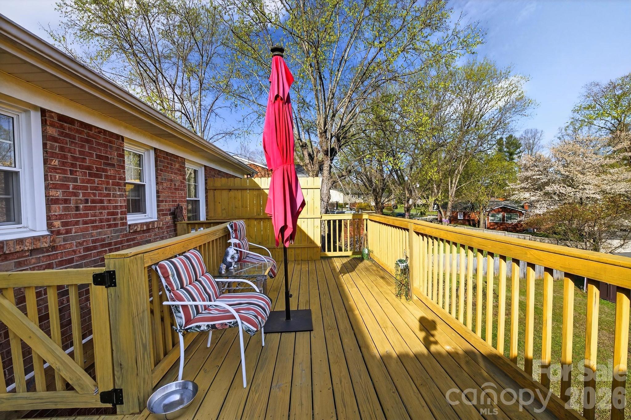 708 Wilmore Street NE — Lenoir