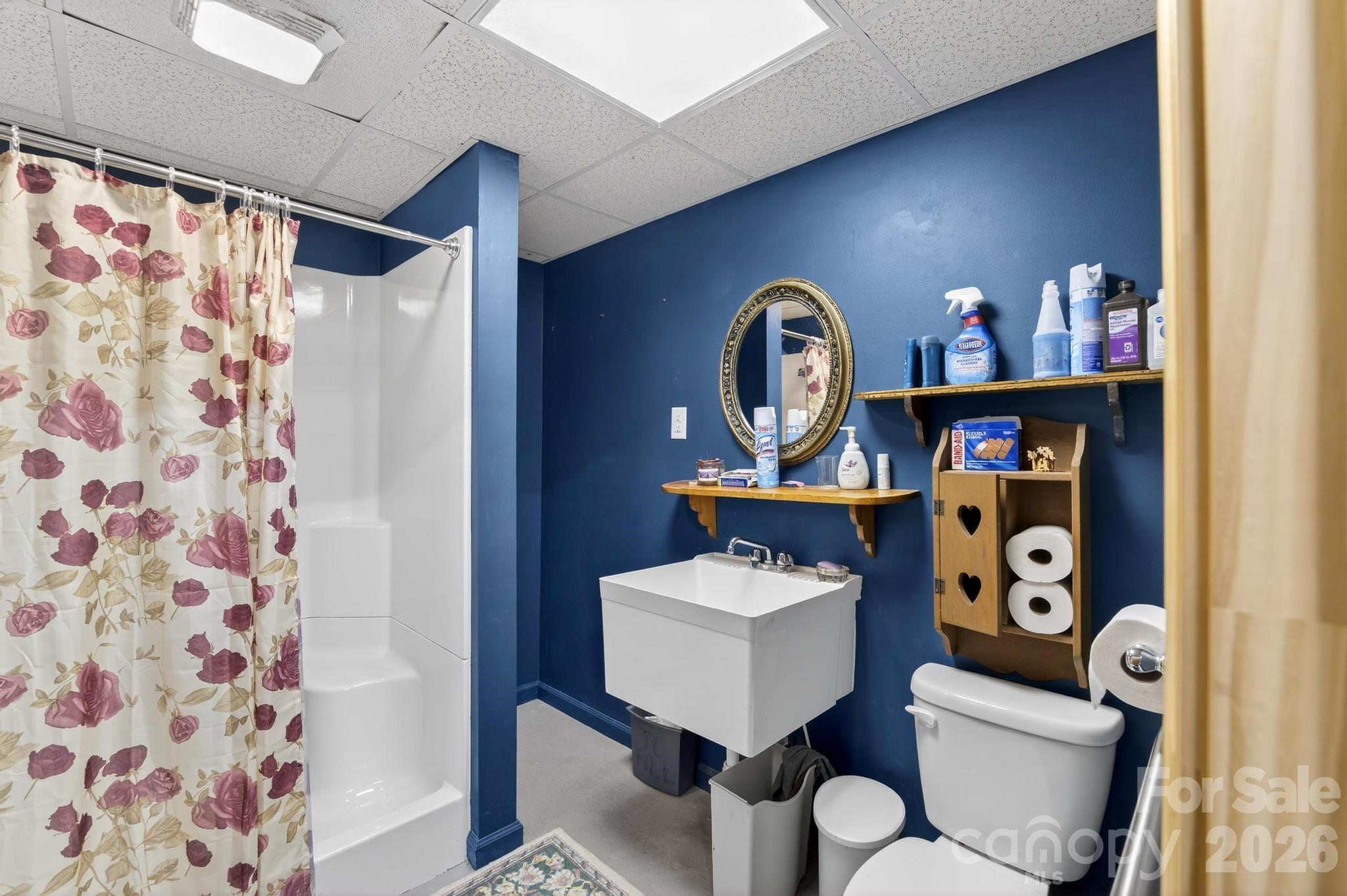 708 Wilmore Street NE — Lenoir
