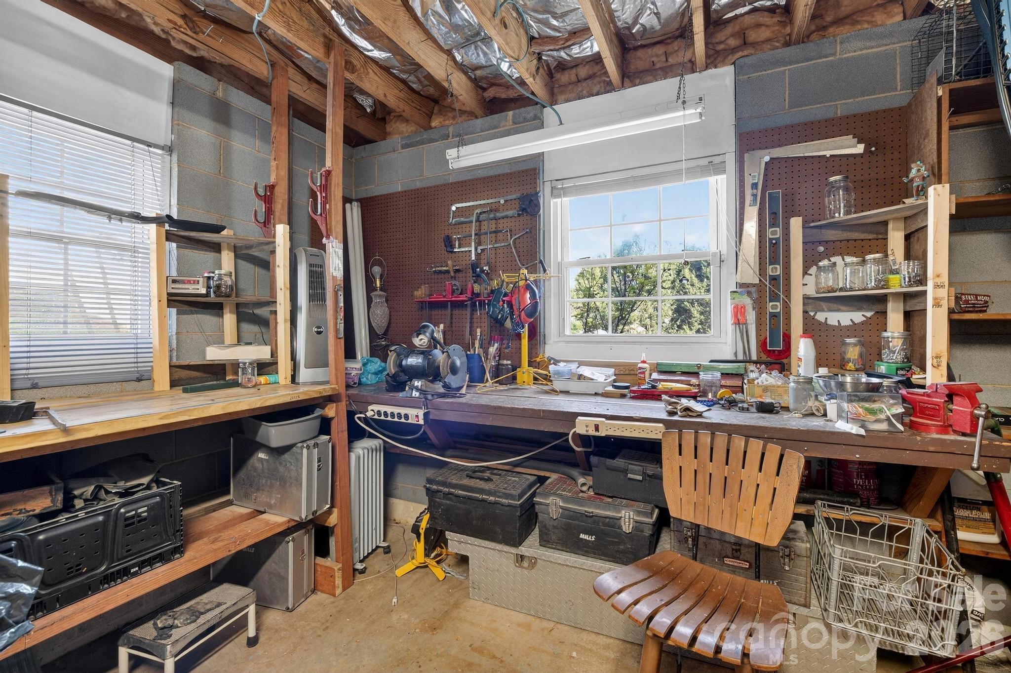 708 Wilmore Street NE — Lenoir