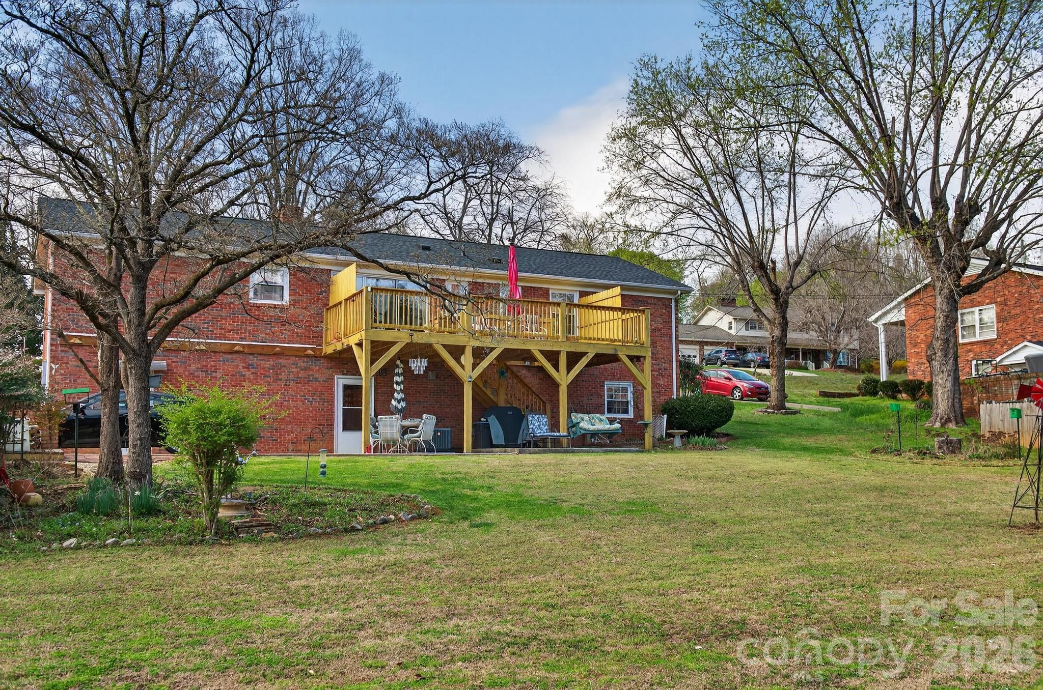 708 Wilmore Street NE — Lenoir