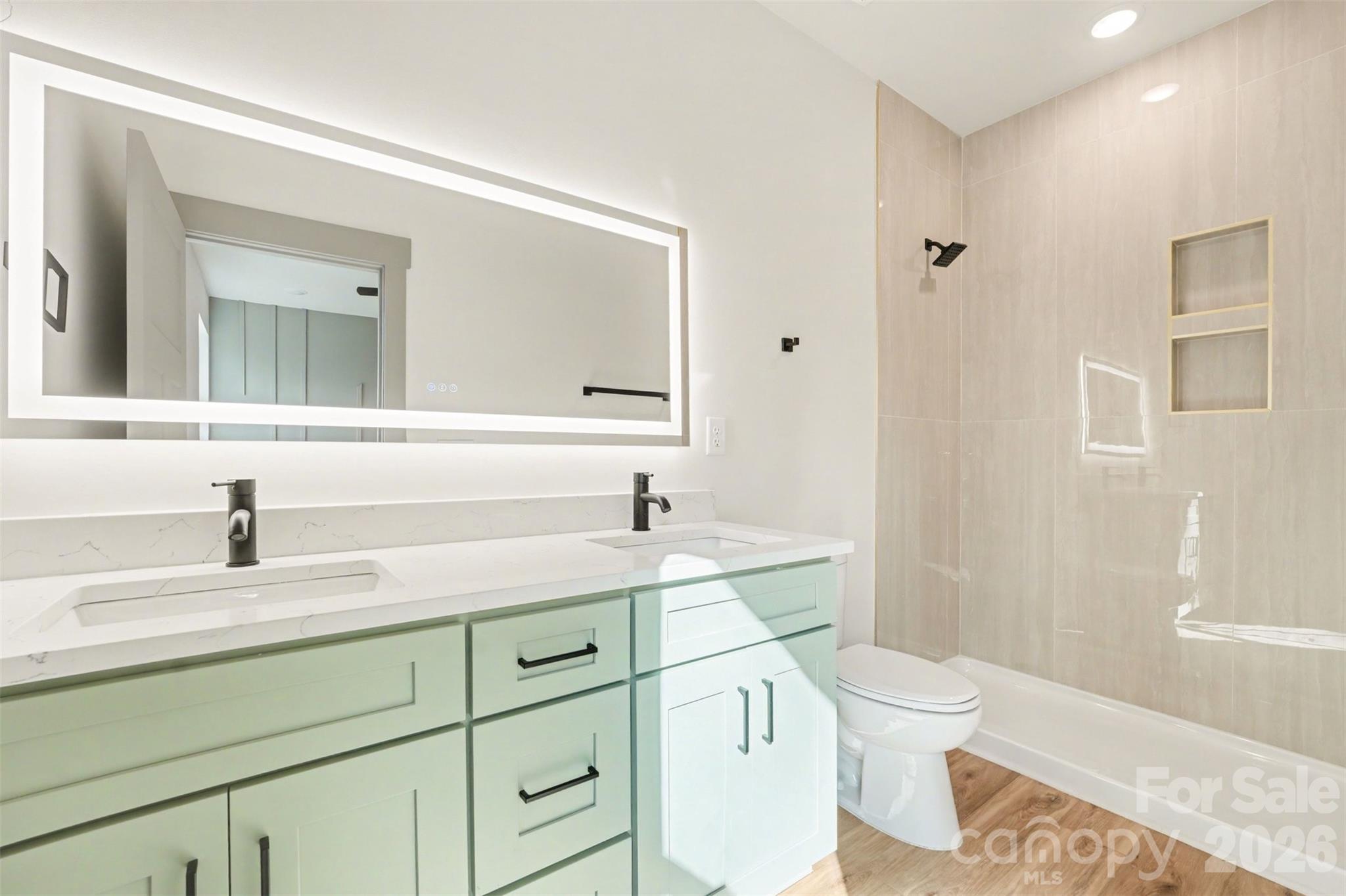 427 W Ballard Street — Cherryville