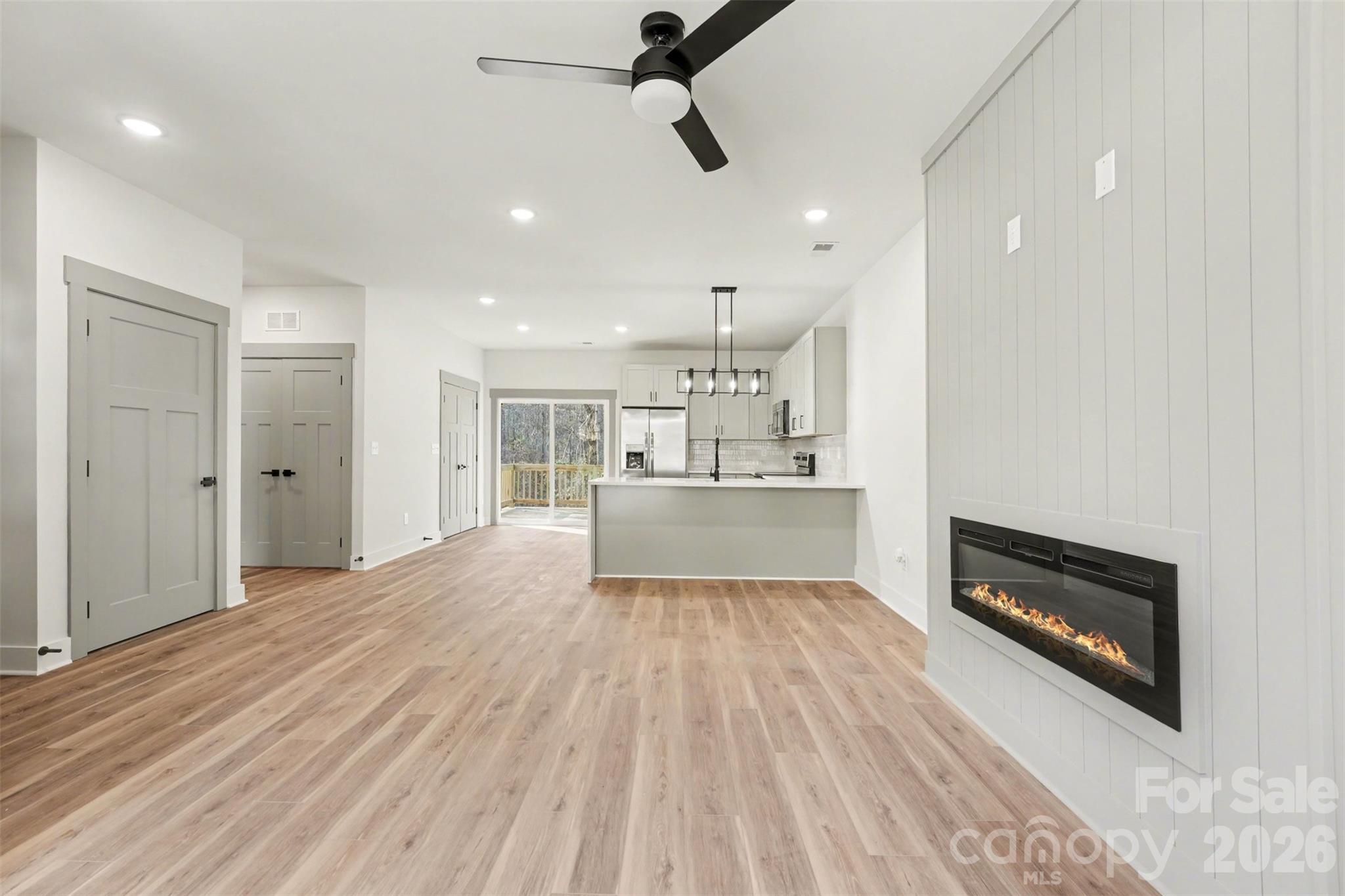 427 W Ballard Street — Cherryville