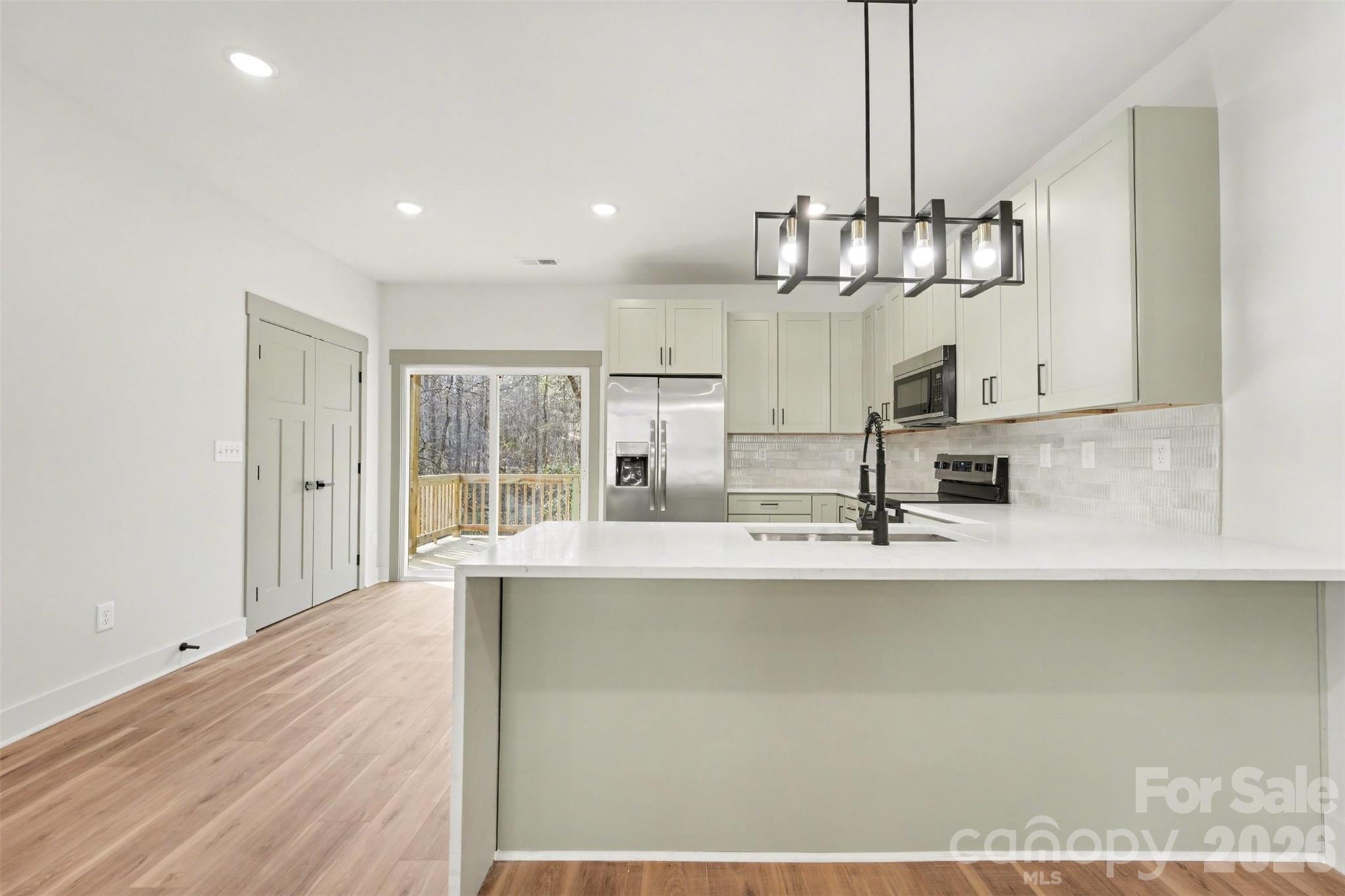 427 W Ballard Street — Cherryville