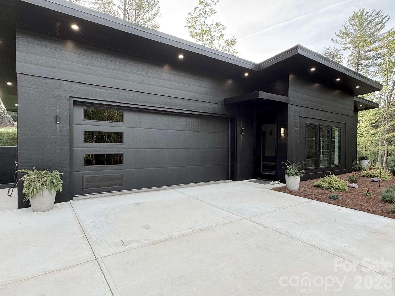 444 Starnes Circle Drive — Taylorsville