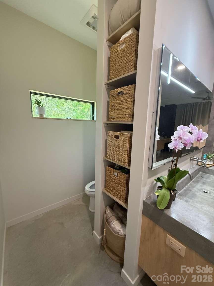444 Starnes Circle Drive — Taylorsville