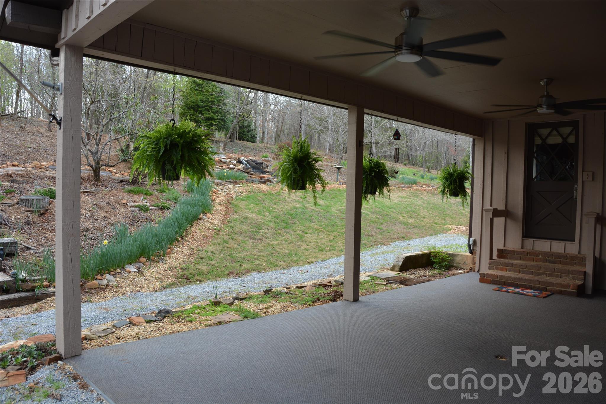 2305 Airport Road — Marion