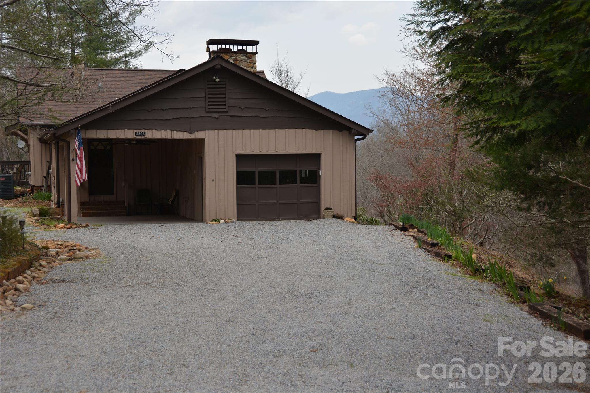 2305 Airport Road — Marion