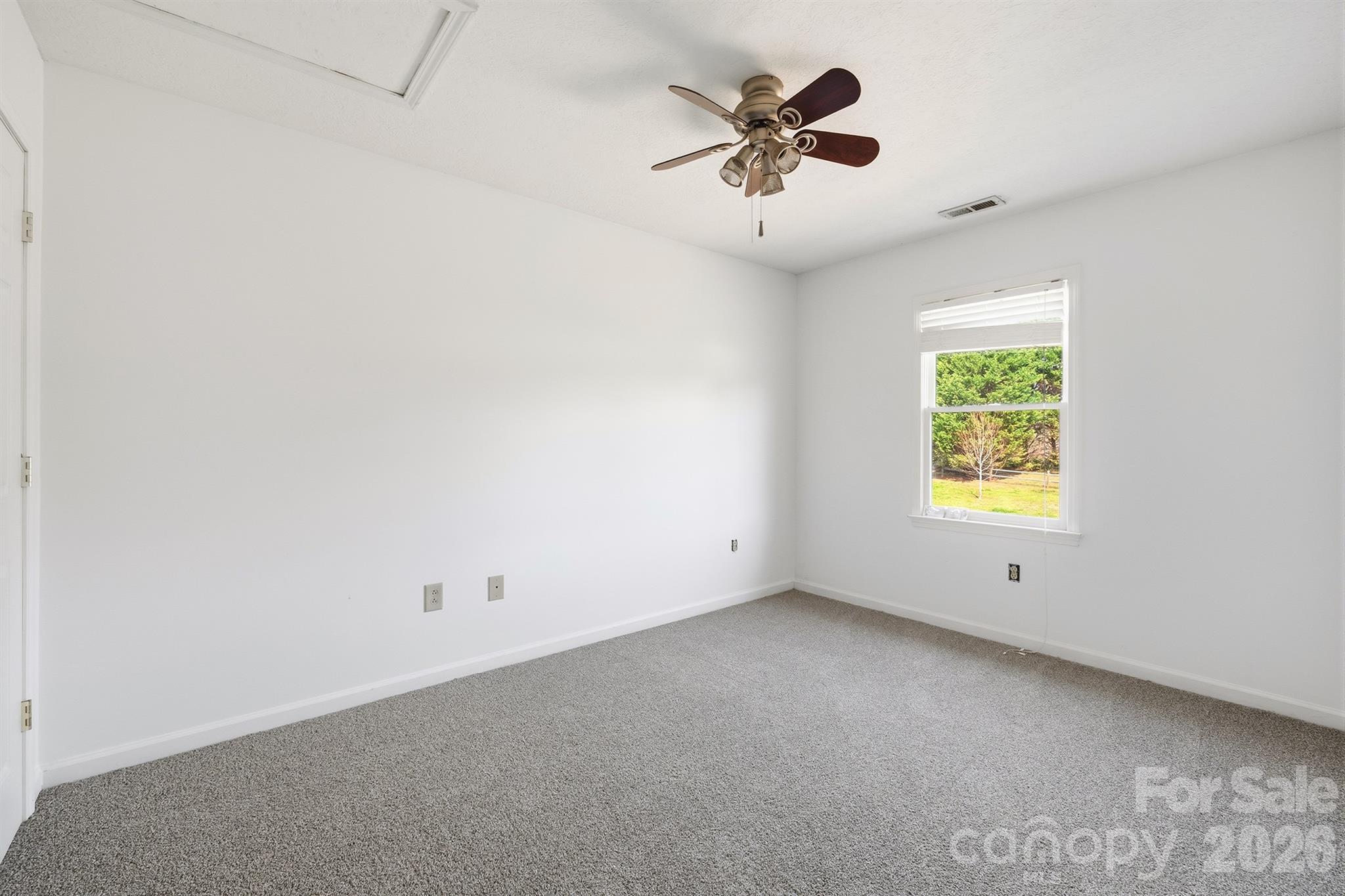 5406 Winding Oak Drive — Hickory