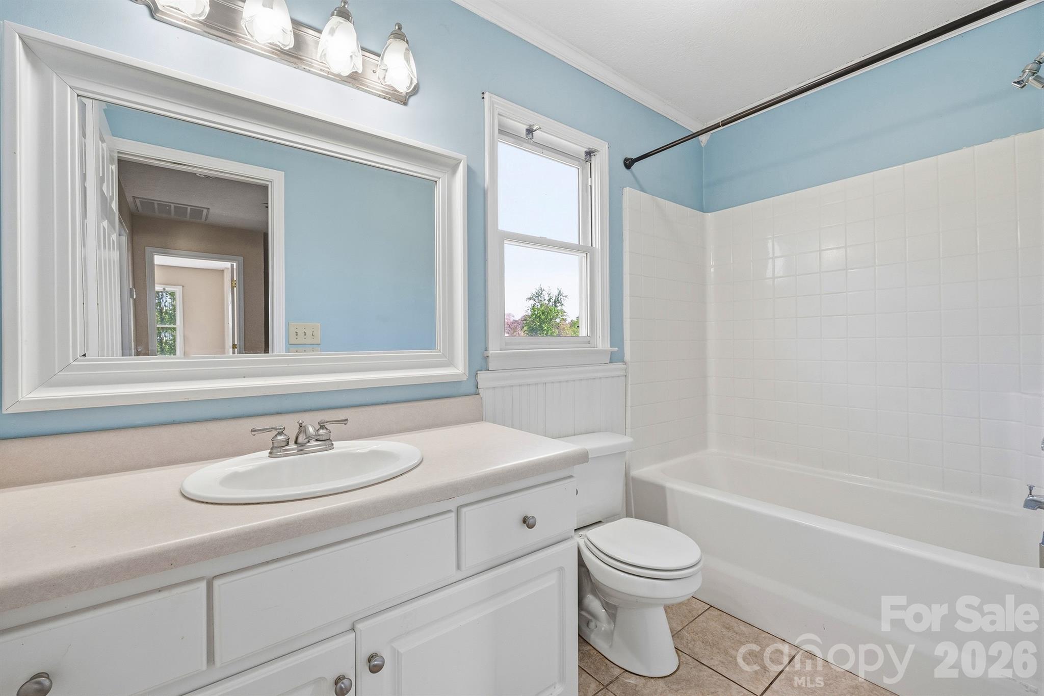 5406 Winding Oak Drive — Hickory