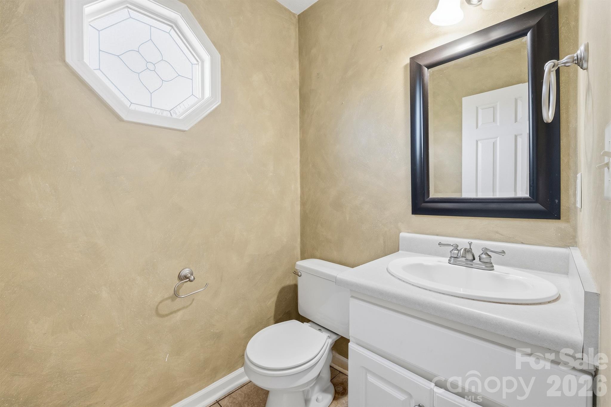 5406 Winding Oak Drive — Hickory