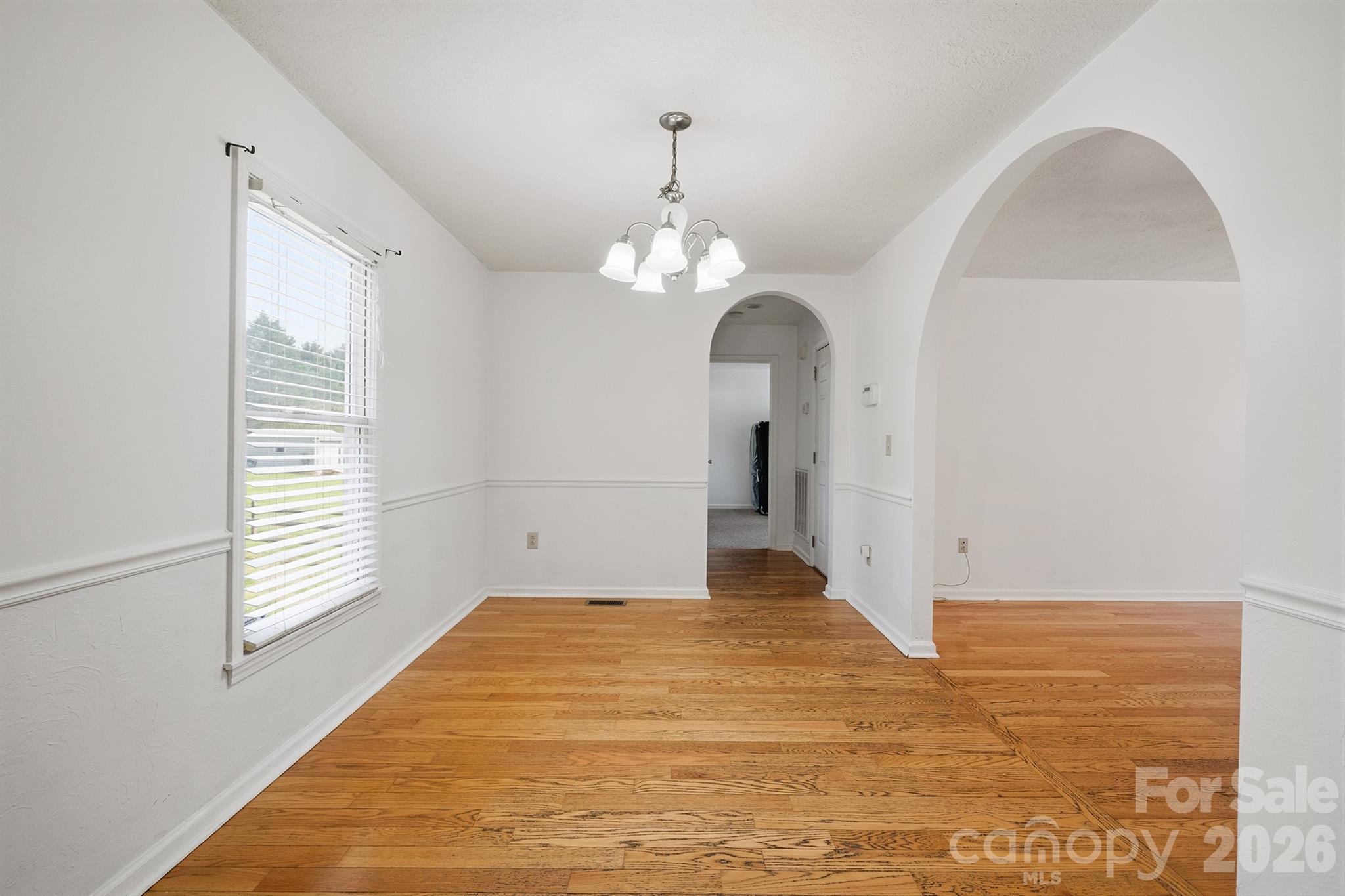5406 Winding Oak Drive — Hickory